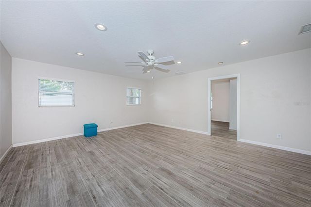 4460 33RD AVENUE N, St Petersburg, FL 33713