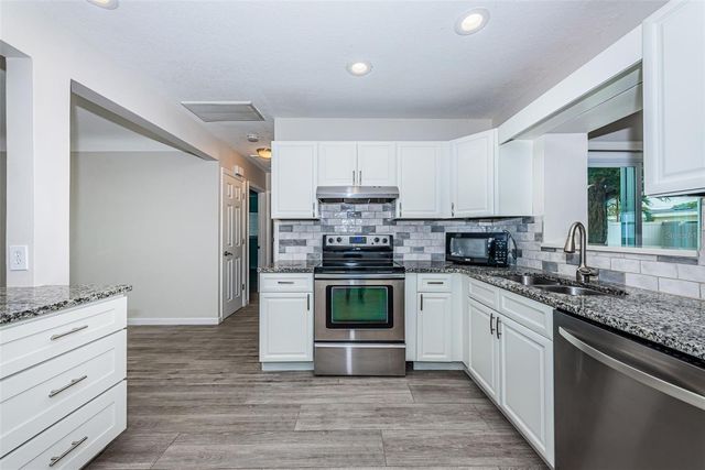 4460 33RD AVENUE N, St Petersburg, FL 33713