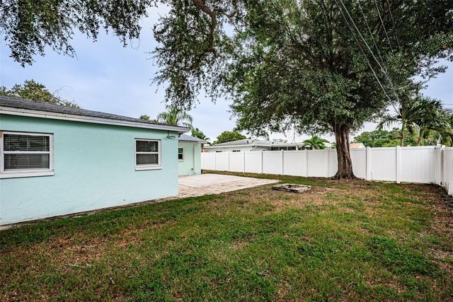 4460 33RD AVENUE N, St Petersburg, FL 33713