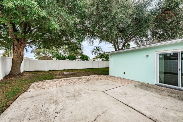 4460 33RD AVENUE N, St Petersburg, FL 33713