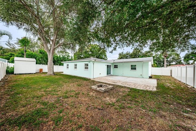 4460 33RD AVENUE N, St Petersburg, FL 33713