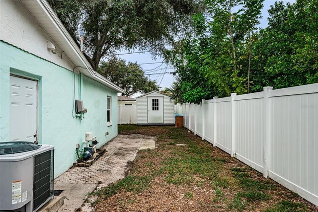 4460 33RD AVENUE N, St Petersburg, FL 33713