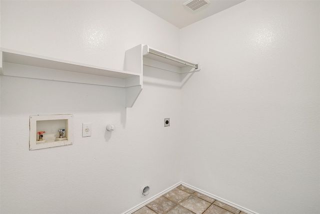 8304 Horse Whisper Lane, Fort Worth, TX 76131