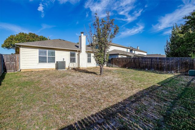 8304 Horse Whisper Lane, Fort Worth, TX 76131