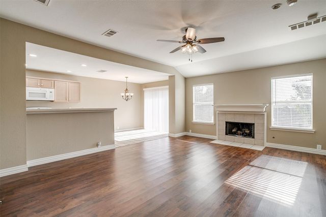 8304 Horse Whisper Lane, Fort Worth, TX 76131