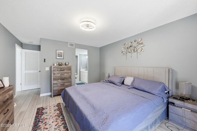 5375 ORTEGA FARMS Boulevard 515, Jacksonville, FL 32210