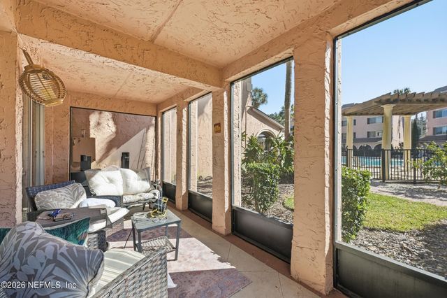 5375 ORTEGA FARMS Boulevard 515, Jacksonville, FL 32210