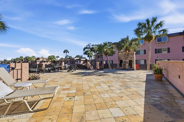 5375 ORTEGA FARMS Boulevard 515, Jacksonville, FL 32210