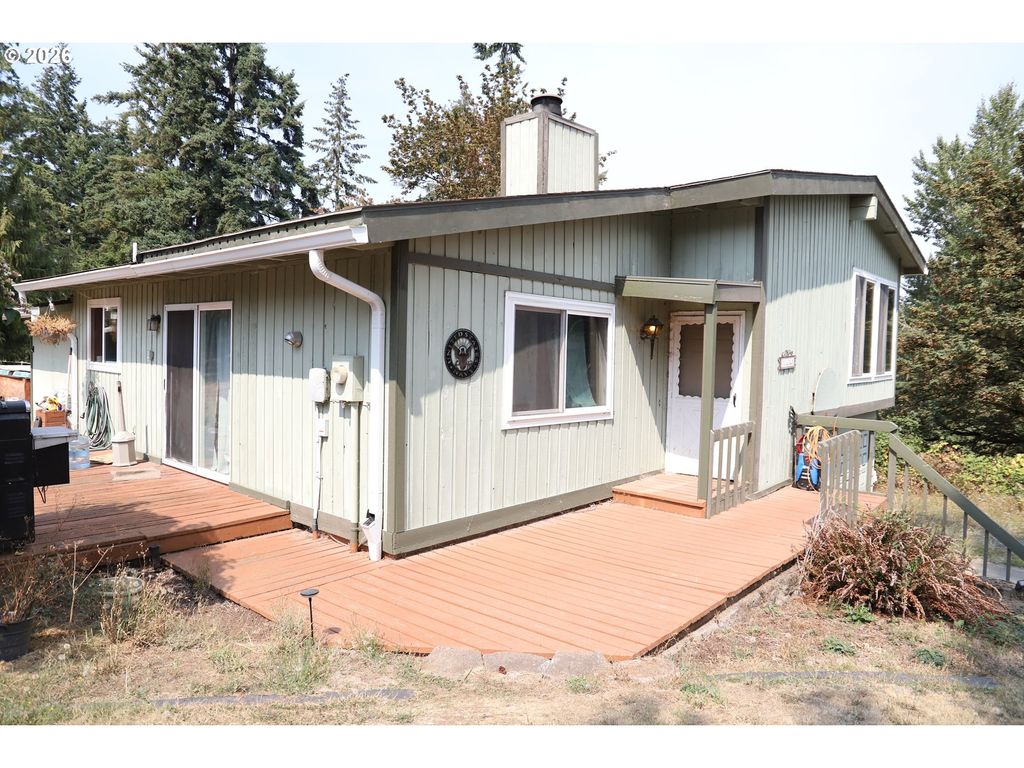 35267 S Acer Ln, Molalla, OR 97038