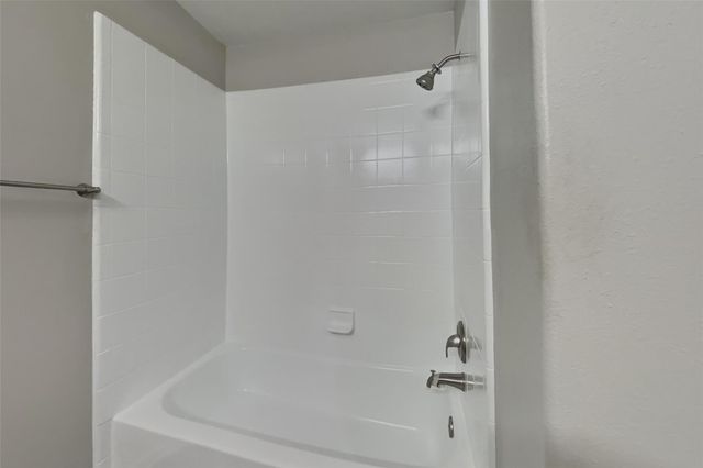 2519 Fox Water Drive, Spring, TX 77386