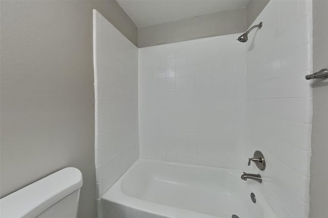 2519 Fox Water Drive, Spring, TX 77386