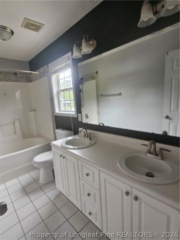 5708 Spreading Branch Rd Road, Hope Mills, NC 28348