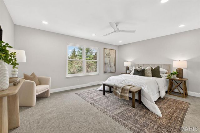 13237 Fairoyal Drive, Des Peres, MO 63131