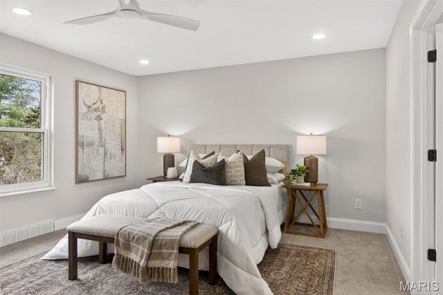 13237 Fairoyal Drive, Des Peres, MO 63131