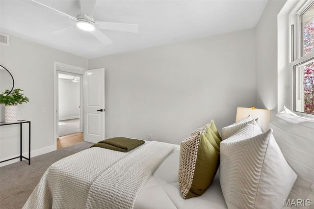 13237 Fairoyal Drive, Des Peres, MO 63131