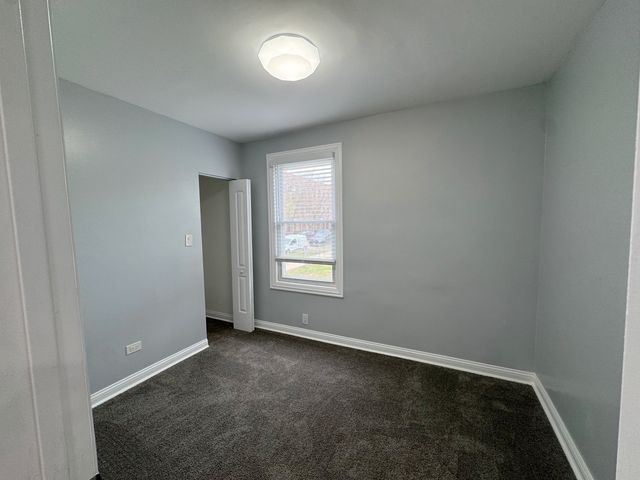 6355 S Oakley Avenue, Chicago, IL 60636