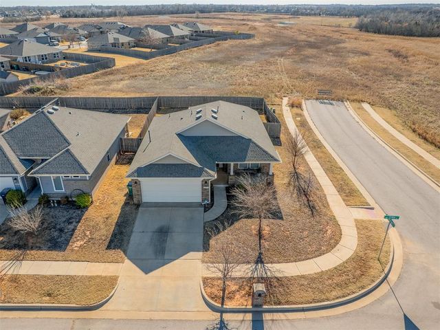 11516 NW 129th Street, Piedmont, OK 73078