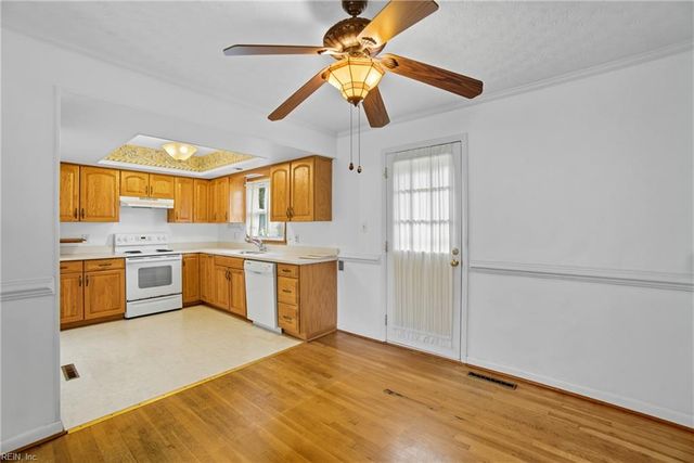 813 Ray Place, Virginia Beach, VA 23454