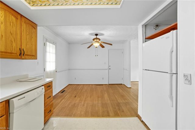 813 Ray Place, Virginia Beach, VA 23454