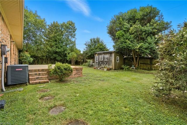 813 Ray Place, Virginia Beach, VA 23454