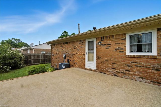 813 Ray Place, Virginia Beach, VA 23454