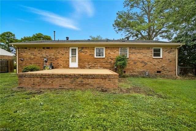 813 Ray Place, Virginia Beach, VA 23454
