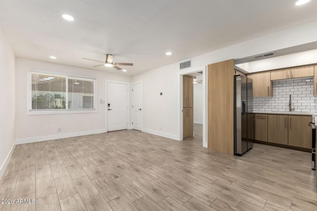 6721 E MCDOWELL Road 302c, Scottsdale, AZ 85257