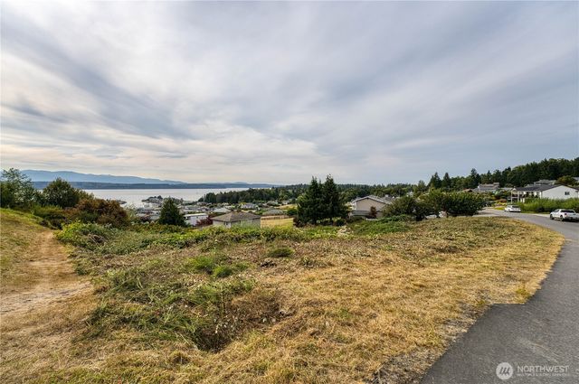 38063 Fawn Road NE, Hansville, WA 98340