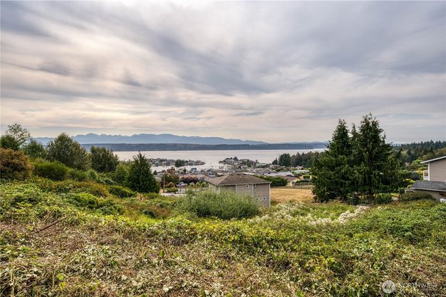 38063 Fawn Road NE, Hansville, WA 98340