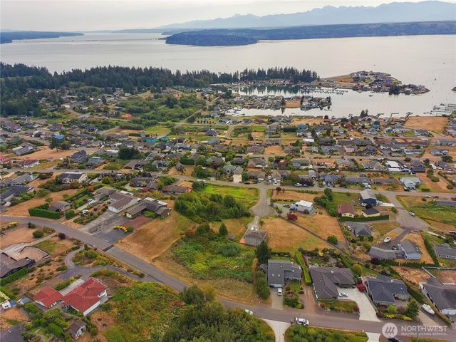 38063 Fawn Road NE, Hansville, WA 98340