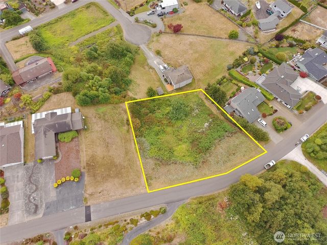38063 Fawn Road NE, Hansville, WA 98340