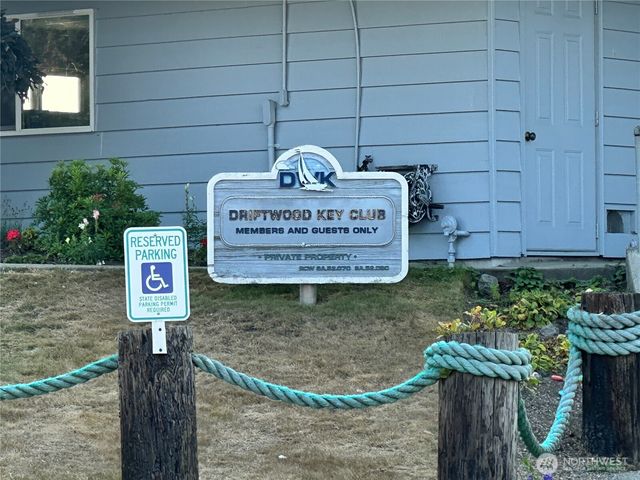 38063 Fawn Road NE, Hansville, WA 98340