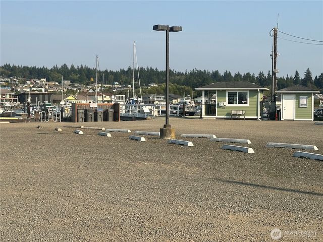 38063 Fawn Road NE, Hansville, WA 98340