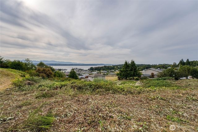 38063 Fawn Road NE, Hansville, WA 98340