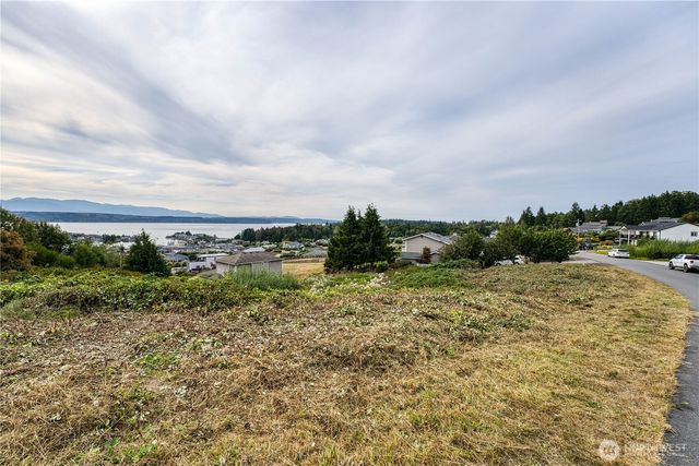 38063 Fawn Road NE, Hansville, WA 98340
