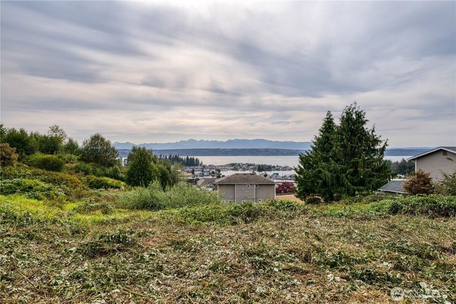 38063 Fawn Road NE, Hansville, WA 98340