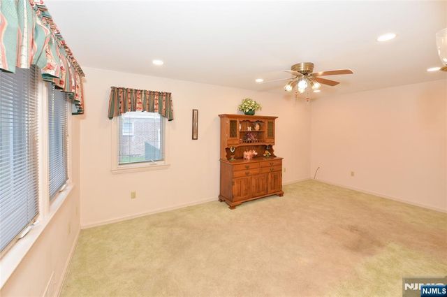 4-16 Plaza Road, Fair Lawn, NJ 07410