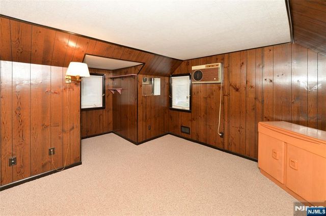 4-16 Plaza Road, Fair Lawn, NJ 07410