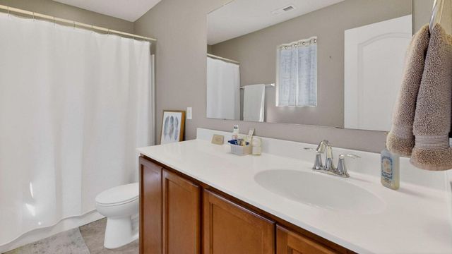 5601 Addis Drive SE, Albuquerque, NM 87106