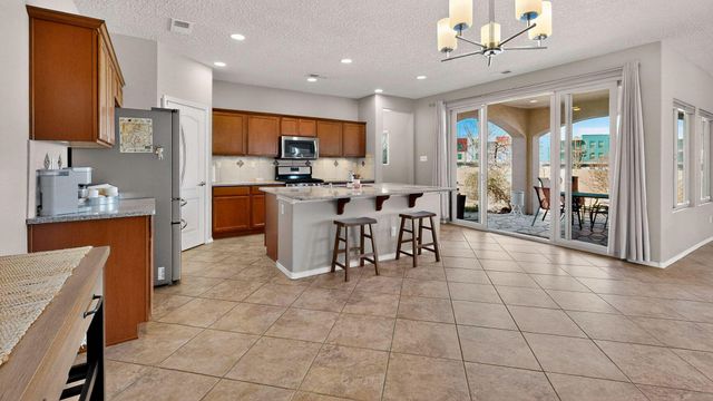 5601 Addis Drive SE, Albuquerque, NM 87106