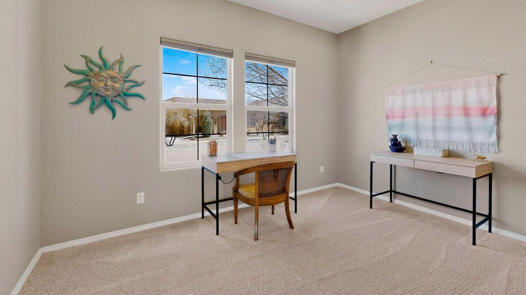 Image 21 of property listing at 5601 Addis Drive SE, Albuquerque, NM 87106