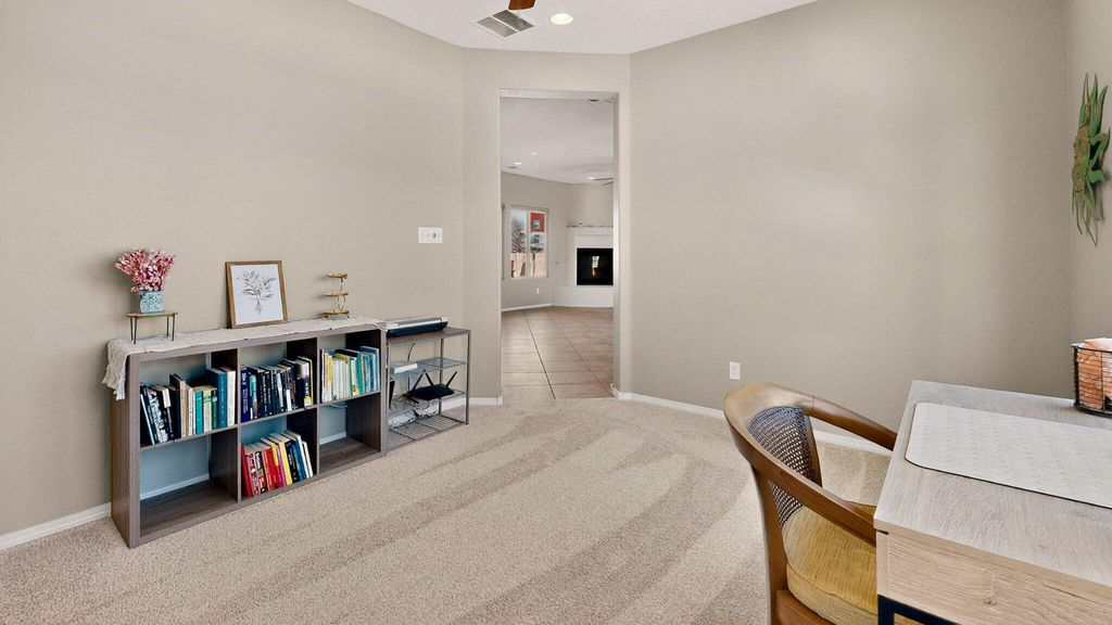 Image 22 of property listing at 5601 Addis Drive SE, Albuquerque, NM 87106