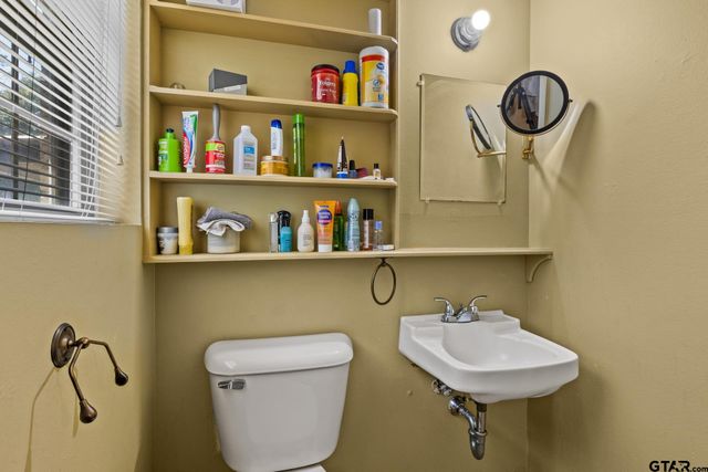 309 Henderson, Mt Pleasant, TX 75455