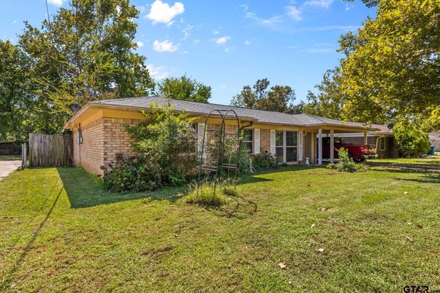 309 Henderson, Mt Pleasant, TX 75455