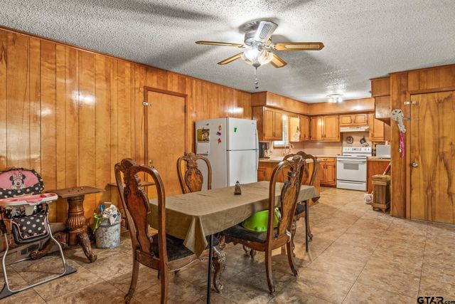 309 Henderson, Mt Pleasant, TX 75455