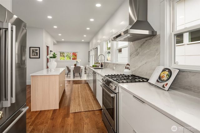 5023 SW Prince Street, Seattle, WA 98116