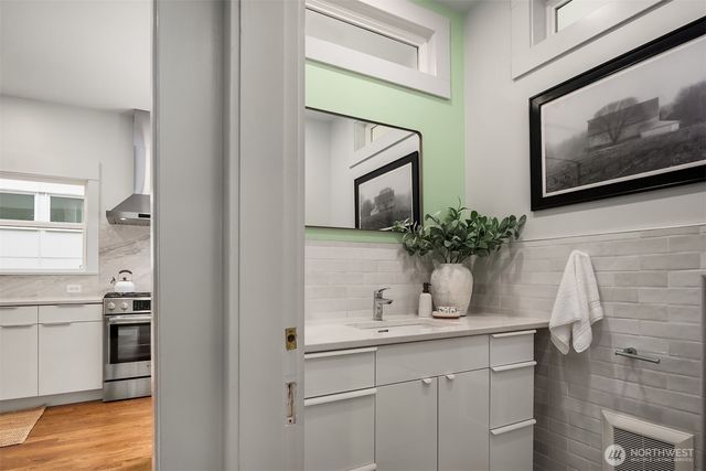 5023 SW Prince Street, Seattle, WA 98116