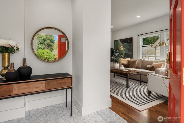 5023 SW Prince Street, Seattle, WA 98116