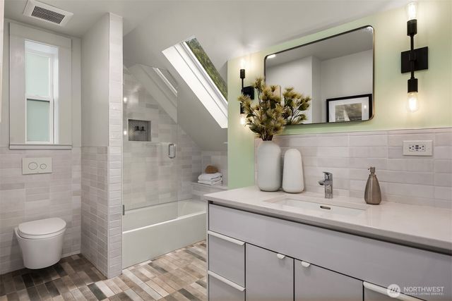 5023 SW Prince Street, Seattle, WA 98116