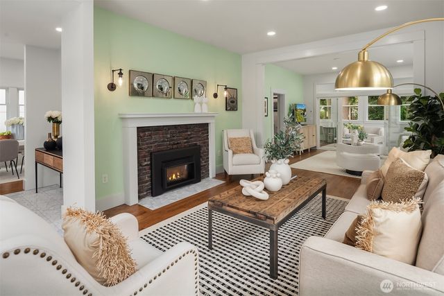5023 SW Prince Street, Seattle, WA 98116